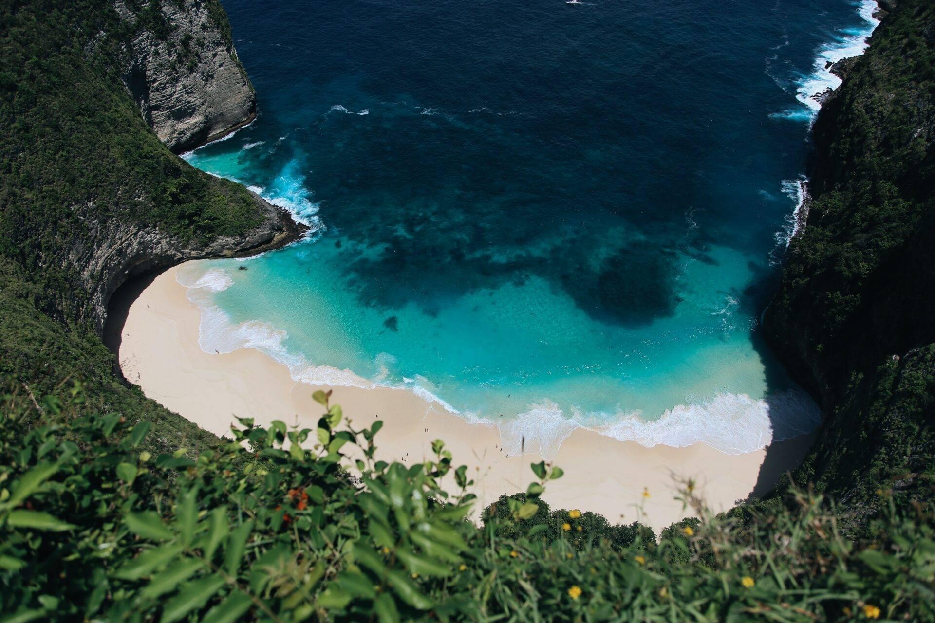 Reisender vor den Reisterrassen von Bali, Indonesien