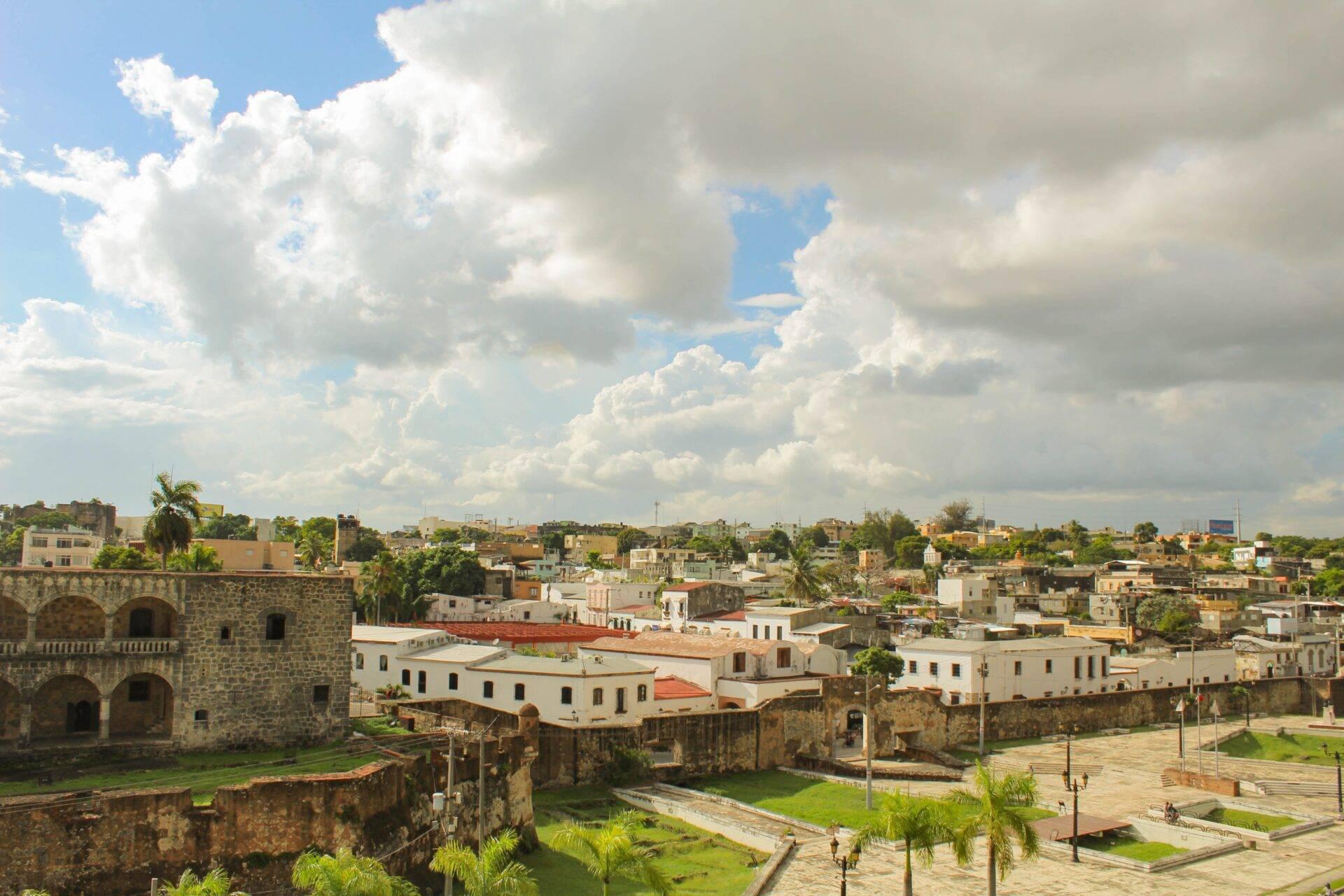 Spanish colonial architecture and a lively historic square in central Santo Domingo