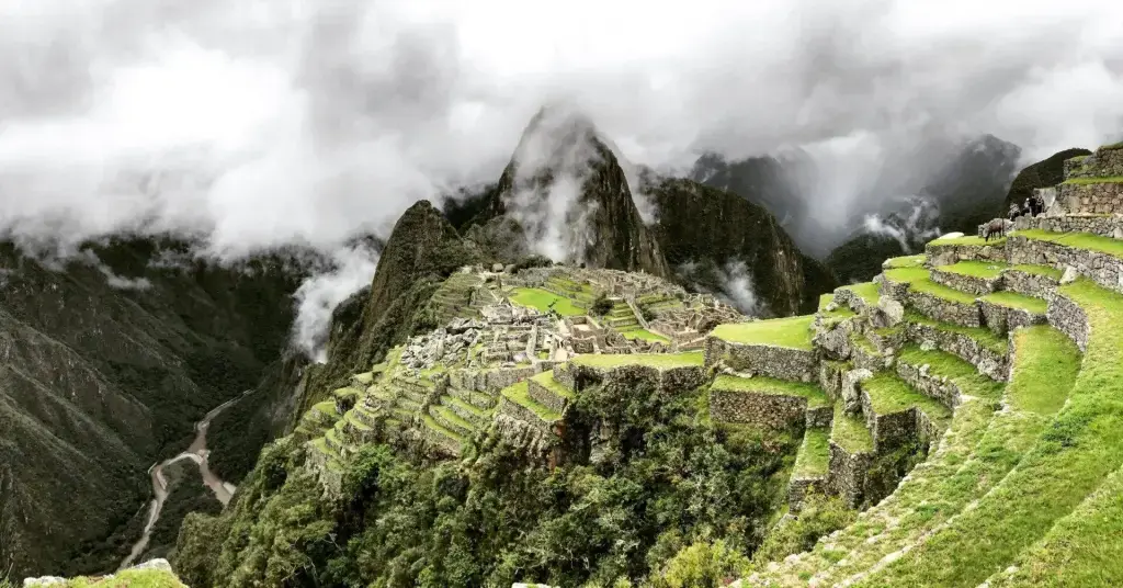 jeremiah-berman-9dmycbFE7mQ-unsplash Macchu Pichu