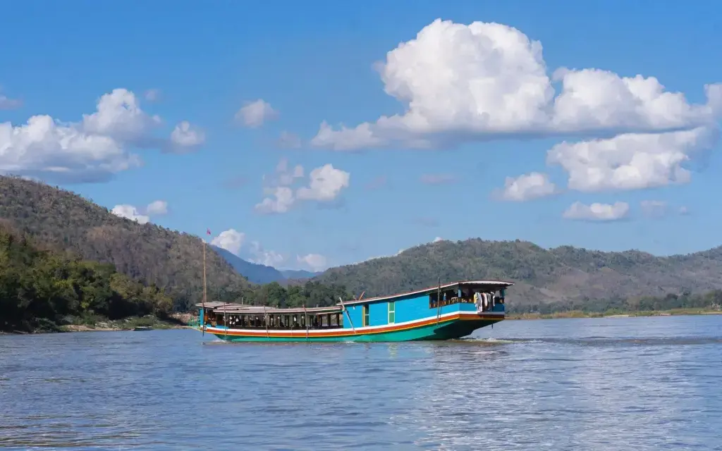 swapnil-kulkarni-wHEKGDzzHhY-unsplash Lac Nam Ngum