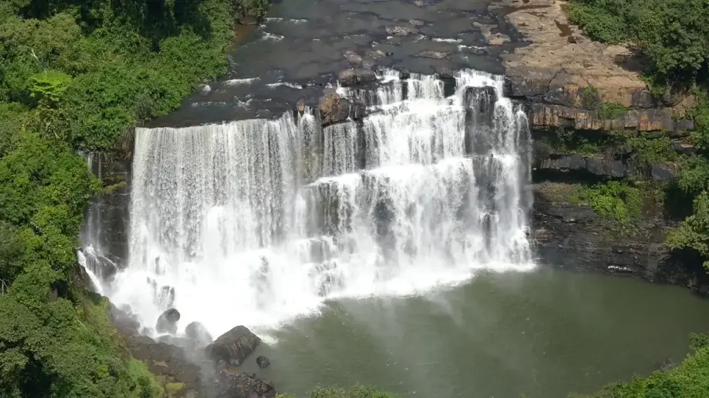 Guinée Les chutes de Kambadaga Guinée Les chutes de Kambadaga