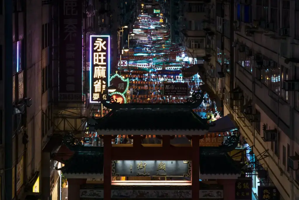 natalie-leung-Fi4AI3fMWMQ-unsplash (1)