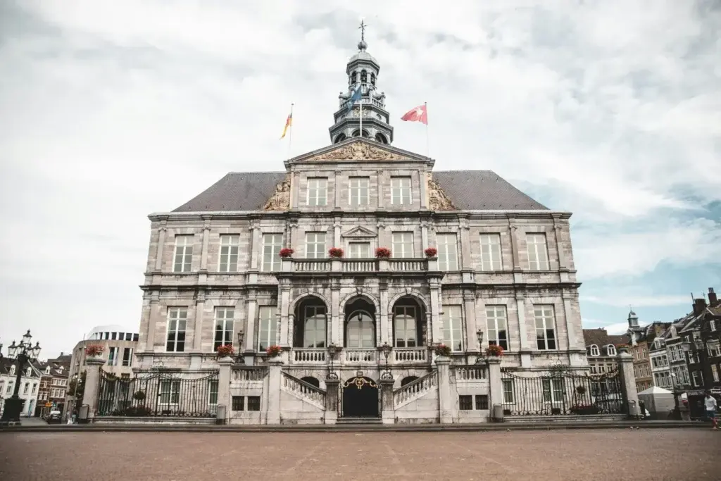 melvin-bertelkamp-Qo21uqEJk78-unsplash