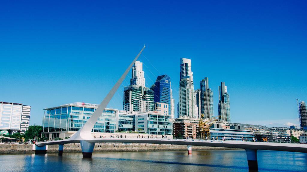 nicolas-flor-LMIhshHDNgI-unsplash