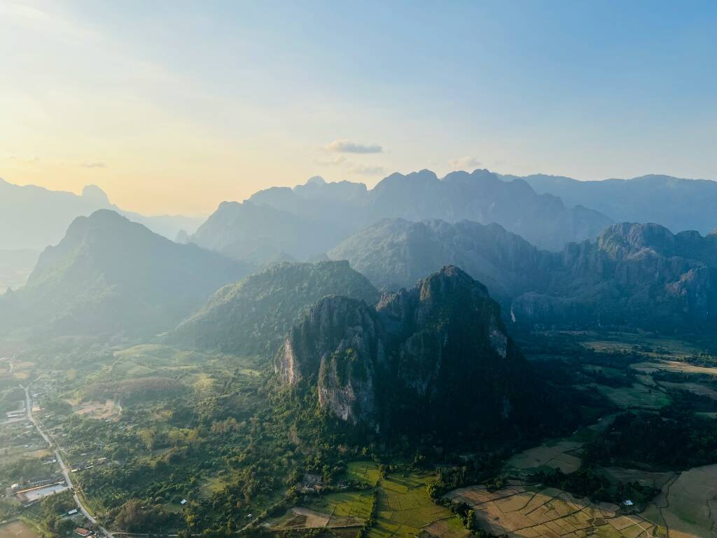 savas-karaca-IPhX8UIAQn0-unsplash